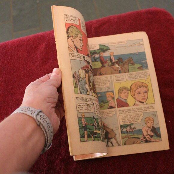 Parent Trap Vintage 1961 Disney Dell Comics #1210 - Picture 4 of 5